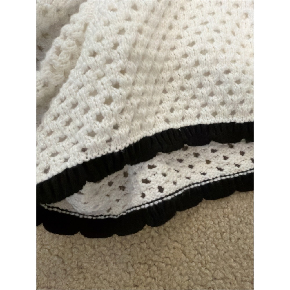EUC Gap CROCHET PULL ON SWEATER SHORTS Knit  Lined Off White Milk Black Large - Picture 5 of 8